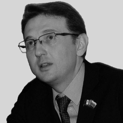 Aleksandr Batadeev Columna