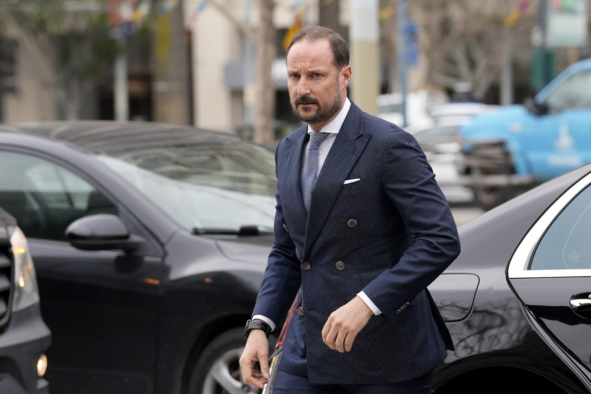 El príncipe Haakon asume el trono de Noruega a los 53 años tras la muerte de Harald V. | EFE