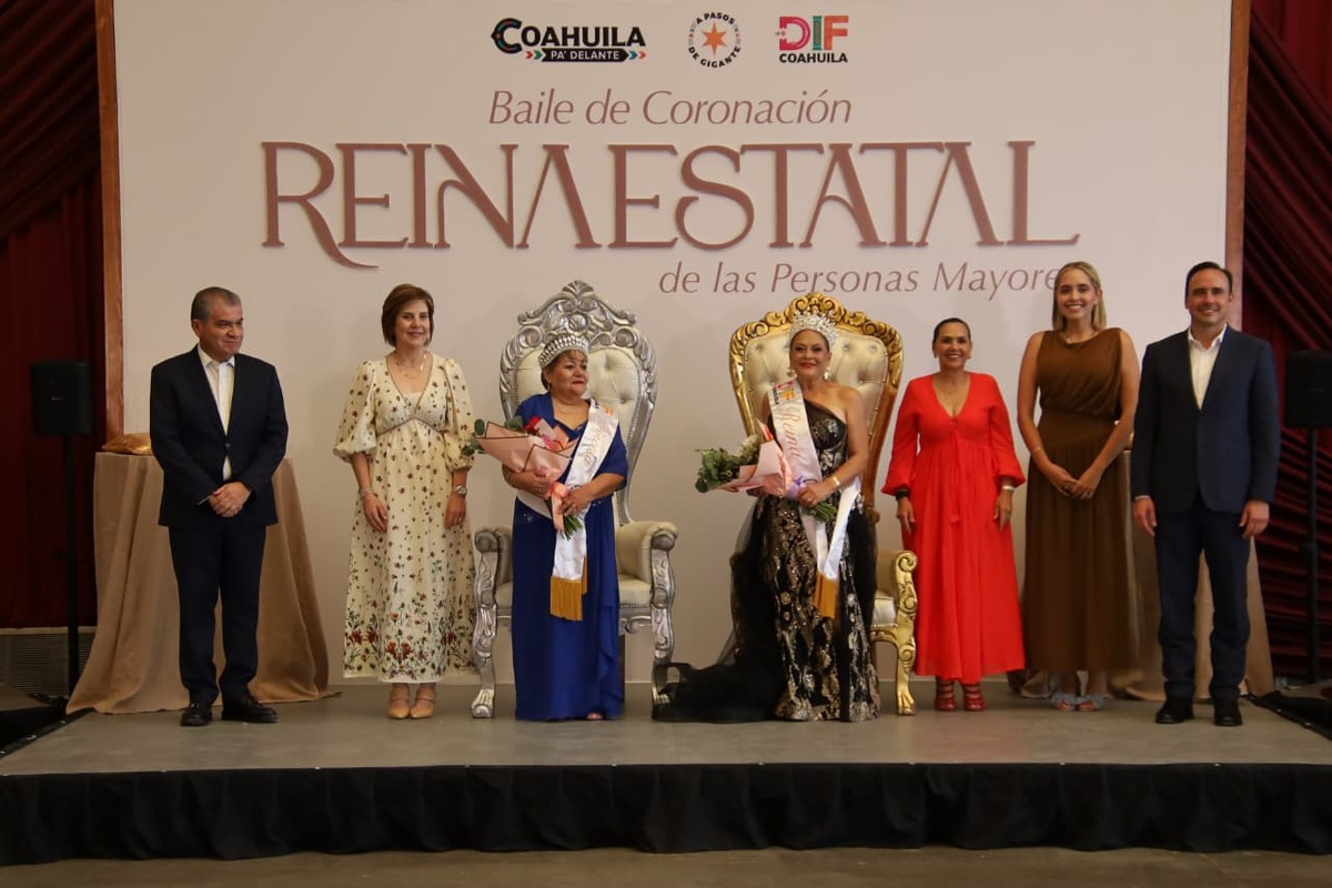 Rosa María Leos es coronada Reina de Adultos Mayores en Coahuila. | Foto: Verónica Rivera.