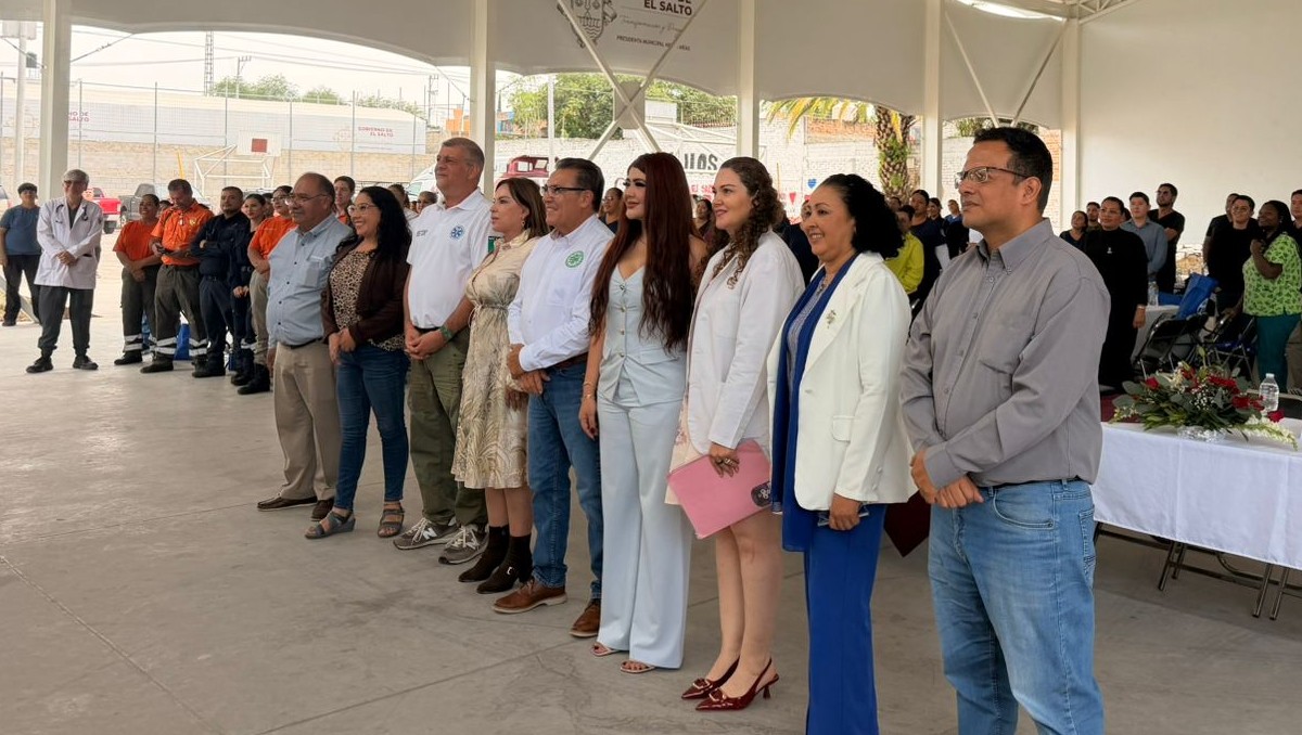 Personal médico y funcionarios participaron en el simposio de Urgencias Médicas en El Salto (Roberto Hurtado)