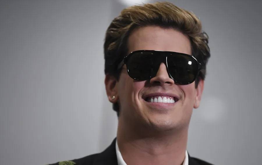 Deportan a Reino Unido al influencer ultraderechista Milo Yiannopoulos