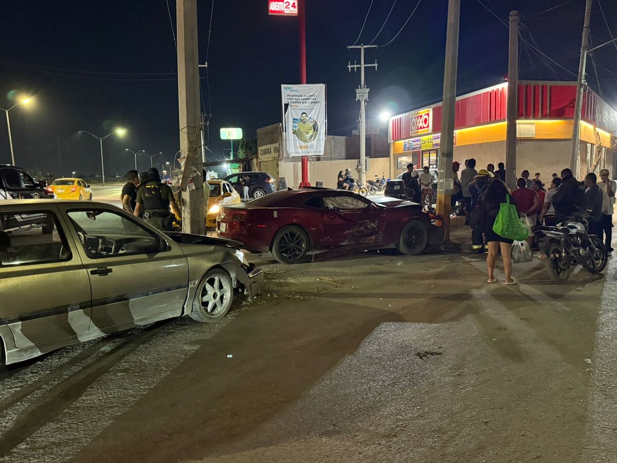 Choque al sur de Torreón deja a dos menores lesionados.| Especial.