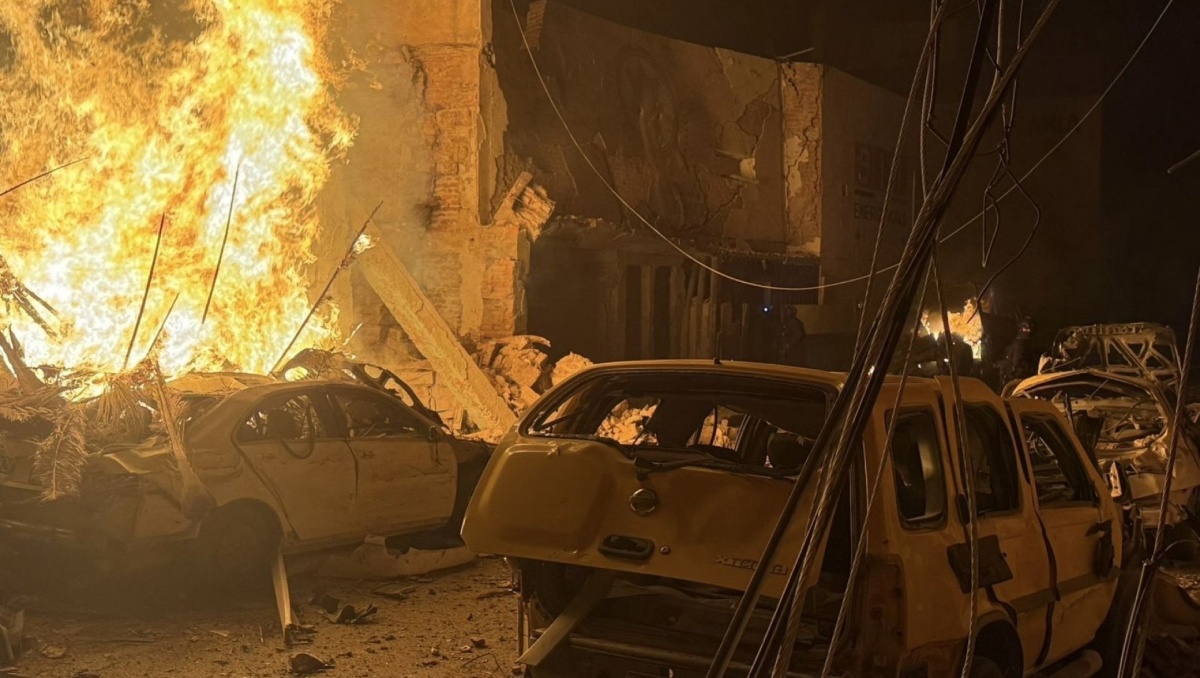 Autoridades aseguraron artefactos explosivos, granadas, droga y ponchallantas al interior del vehículo del sospechoso. | Foto(archivo): Cuartoscuro