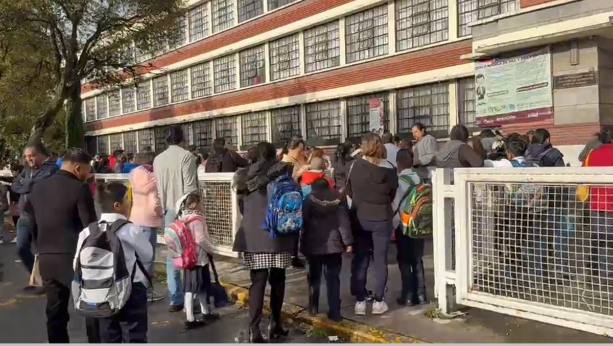 Comunidades escolares de diversas entidades retomaron clases este lunes 31 de agosto.| Foto: Especial