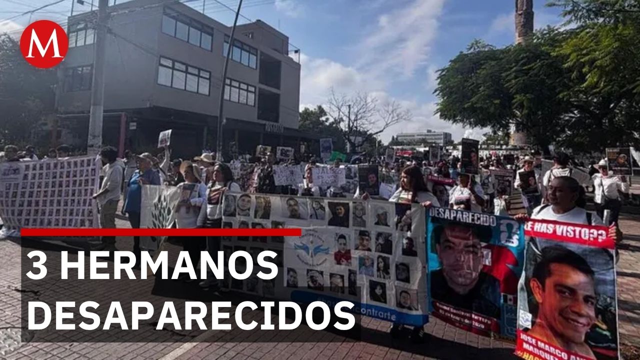 Familiares protestan en Jalisco para encontrar a 3 hermanos desaparecidos