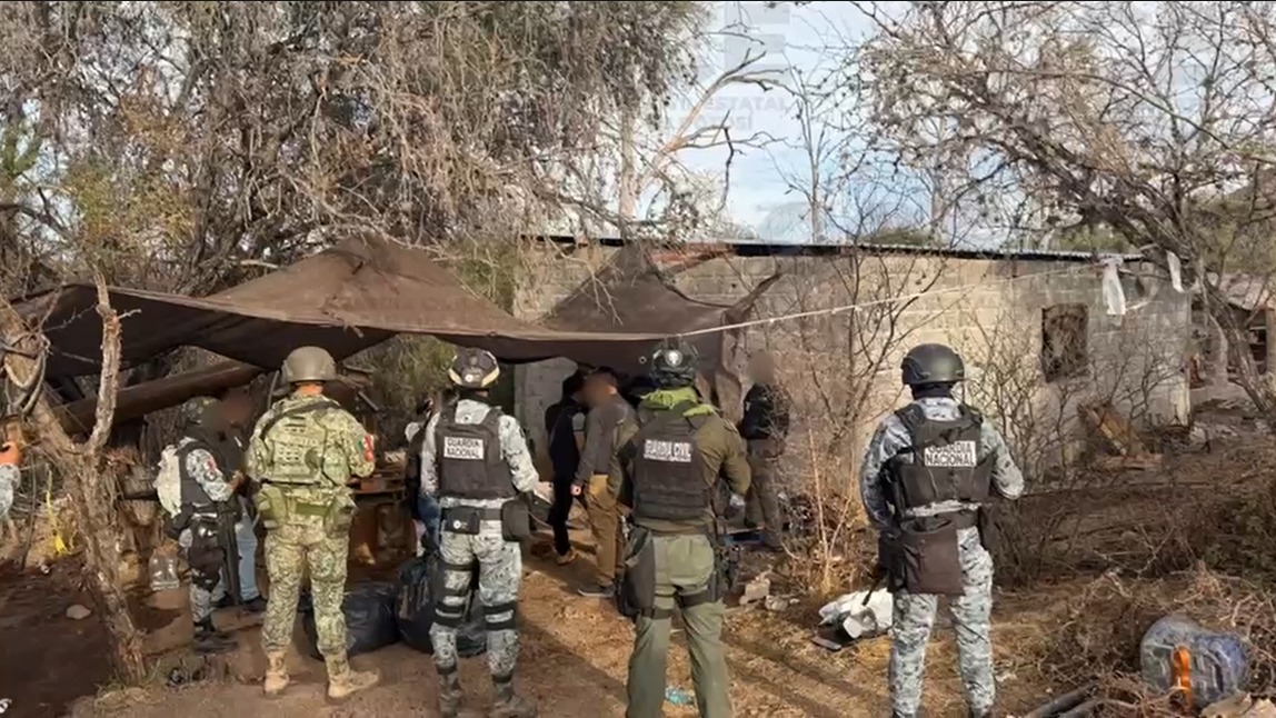 La Guardia Civil Estatal detuvo a 11 personas originarias de Sinaloa, Durango y Sonora. | Foto: Especial