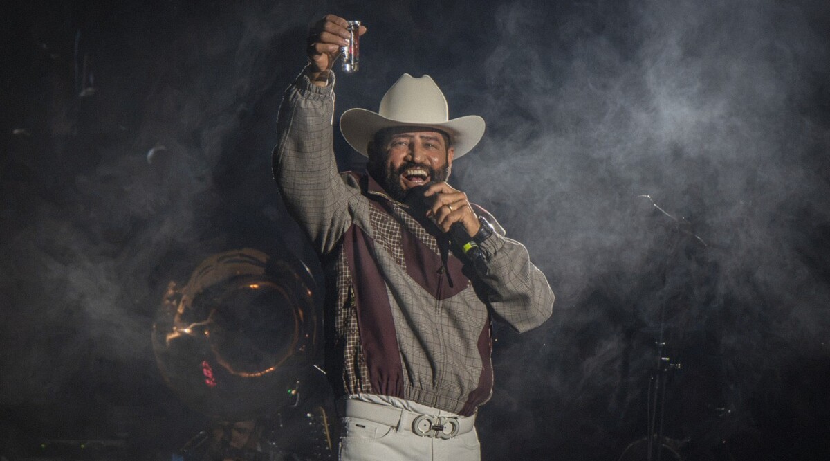 "Porque con música romántica se engrandece el amor y se llena de ternura el alma": Pancho Barraza | Marco Valles