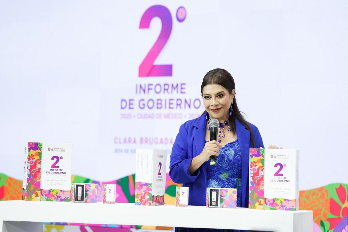 Clara Brugada formalizó la entrega de su Segundo Informe al Congreso de la CdMx, destacando un alza del 55% en inversión pública y obras urbanas.