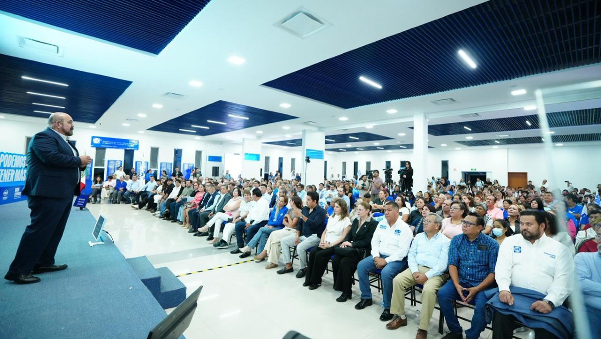Jorge Espadas presenta segundo informe de actividades legislativas