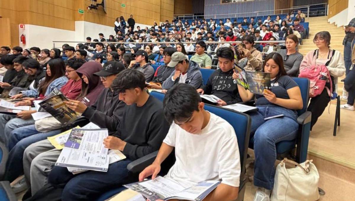 Tras la polémica por el proceso de admisión, FES Aragón recibió a 4 mil 700 alumnos que iniciarán sus estudios. | Foto: UNAM