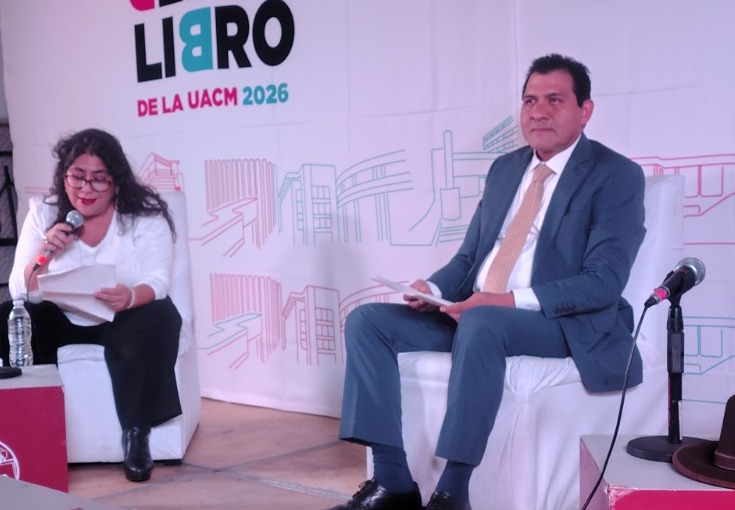 Durante su presentación, el autor habló del esfuerzo que hacen las universidades para seguir editando libros. (Foto: Especial)