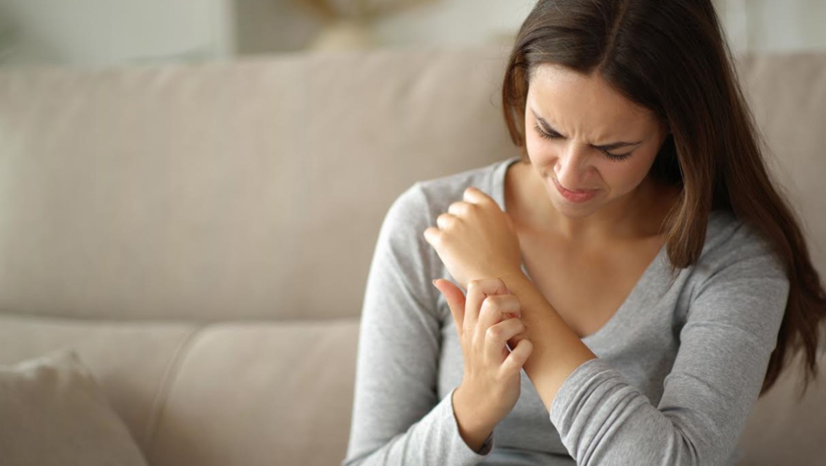 ¿Comezón en la piel? Cuándo preocuparse y cuándo es señal de alerta | Shutterstock