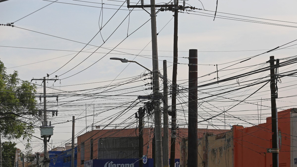 Guadalajara colabora con algunas empresas para retiro de cables obsoletos (Archivo MILENIO)
