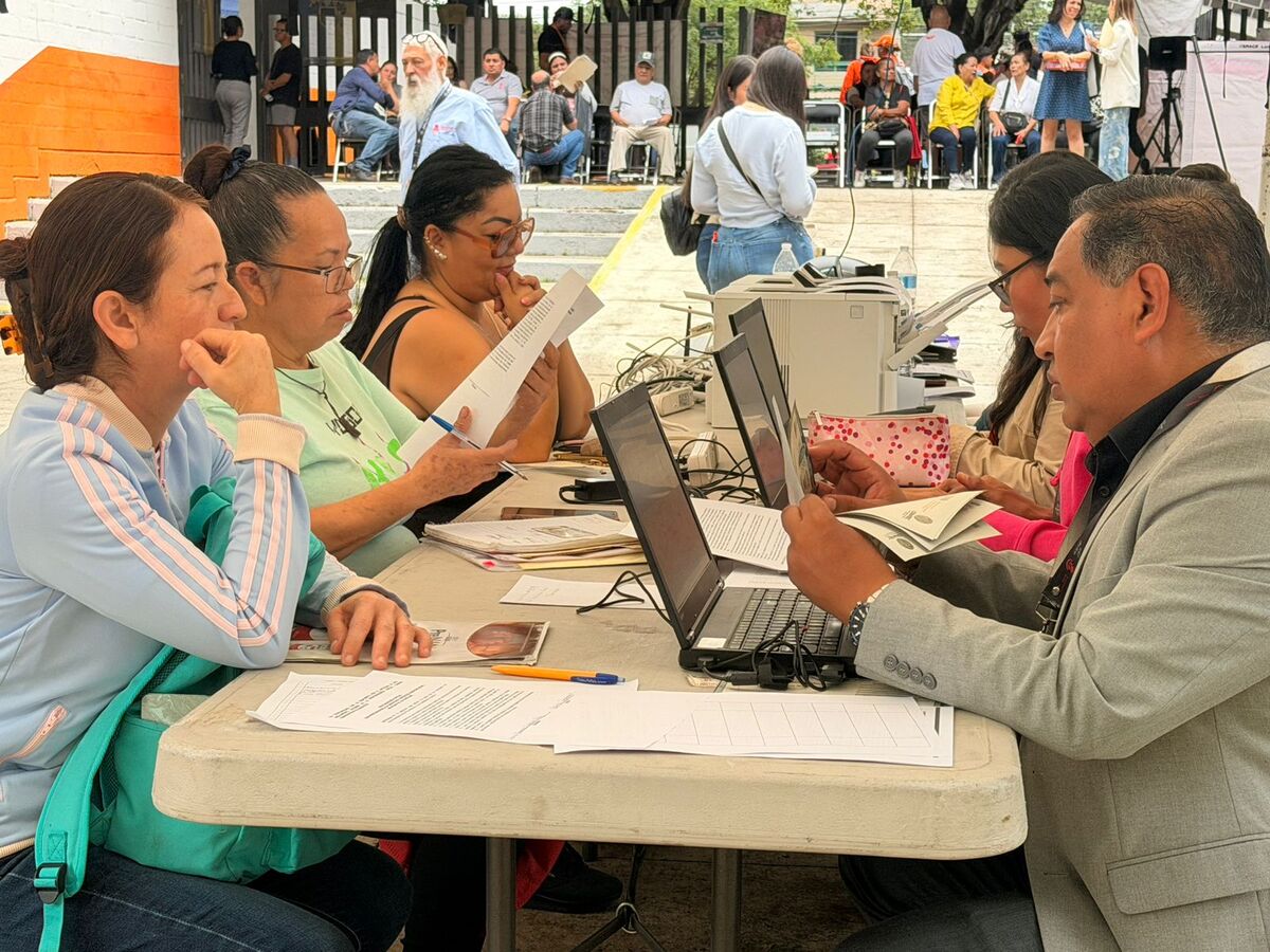 Jornadas de servicios gratuitos en Guadalajara. (Roberto Hurtado)