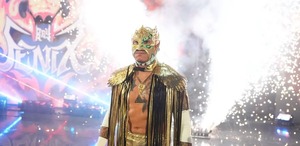 Rey Fénix contó lo que significa para él, regresar a Monterrey y defender su título en el WWE México Live Tour.