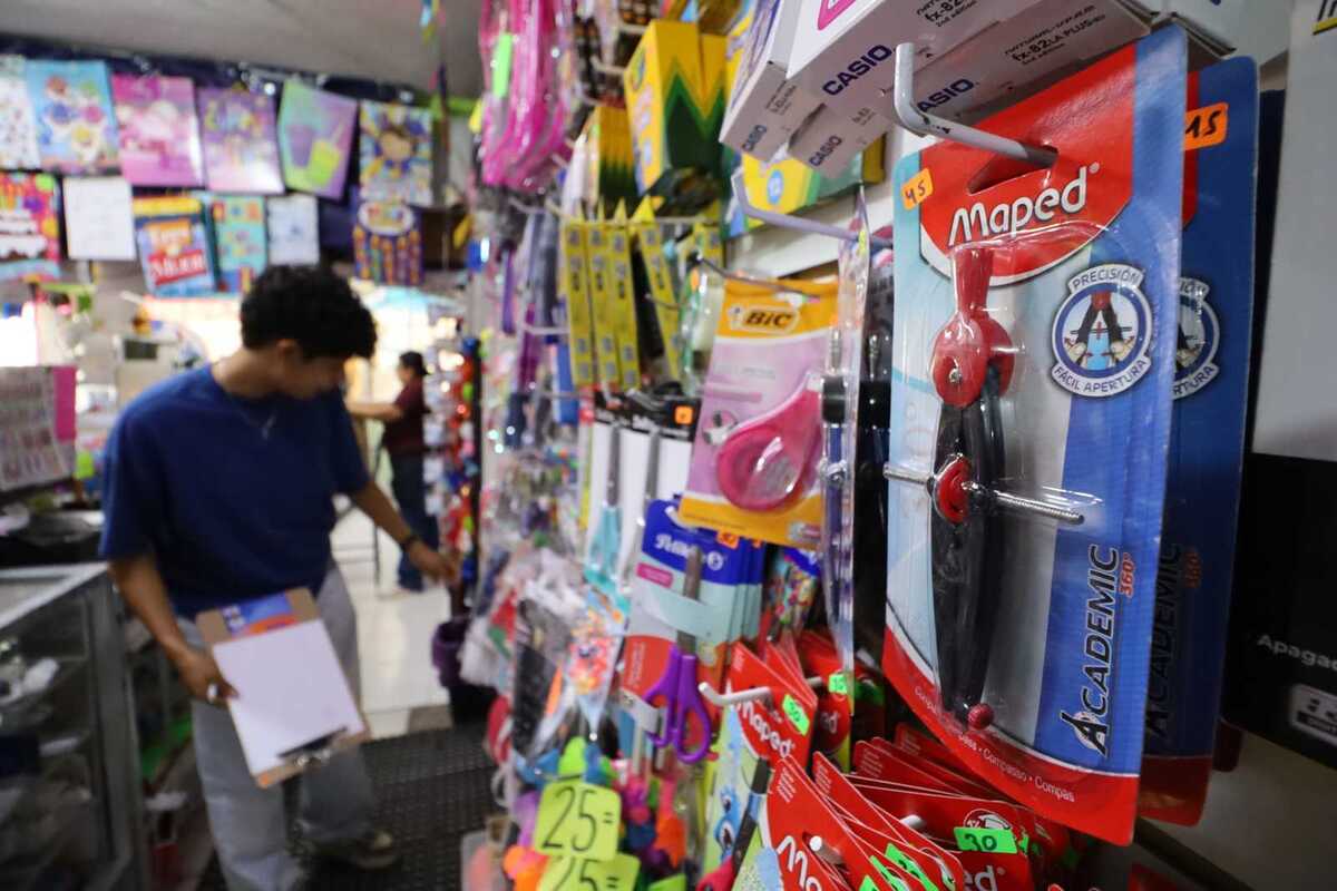 La temporada escolar generó un aumento de hasta 40% en ventas frente al mes anterior.| Verónica Rivera.