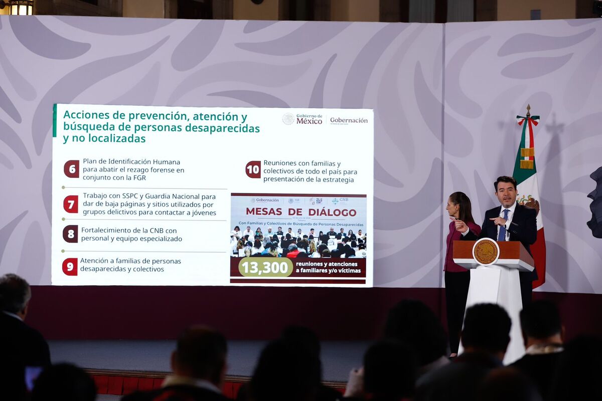 Gobierno federal alista informe sobre nuevas líneas de investigación en Ayotzinapa. | Araceli López