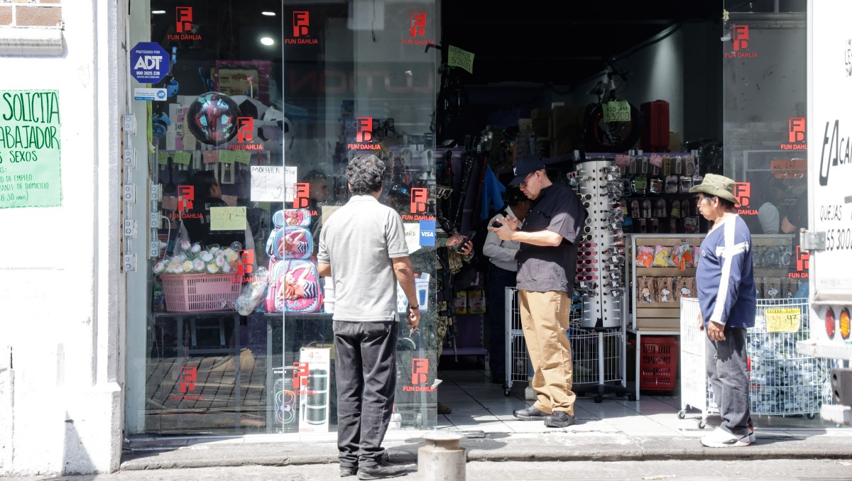 IMPI despliega operativo contra piratería en negocios de Puebla | EsImagen