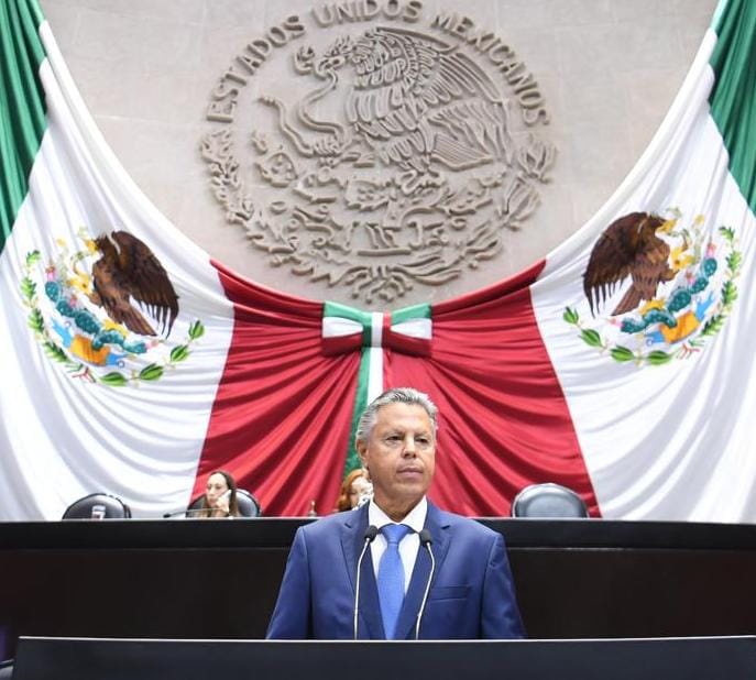 Jesús “Chucho” Nader presentó en la Cámara de Diputados una iniciativa para modificar las reglas de contratación de obras y servicios públicos.