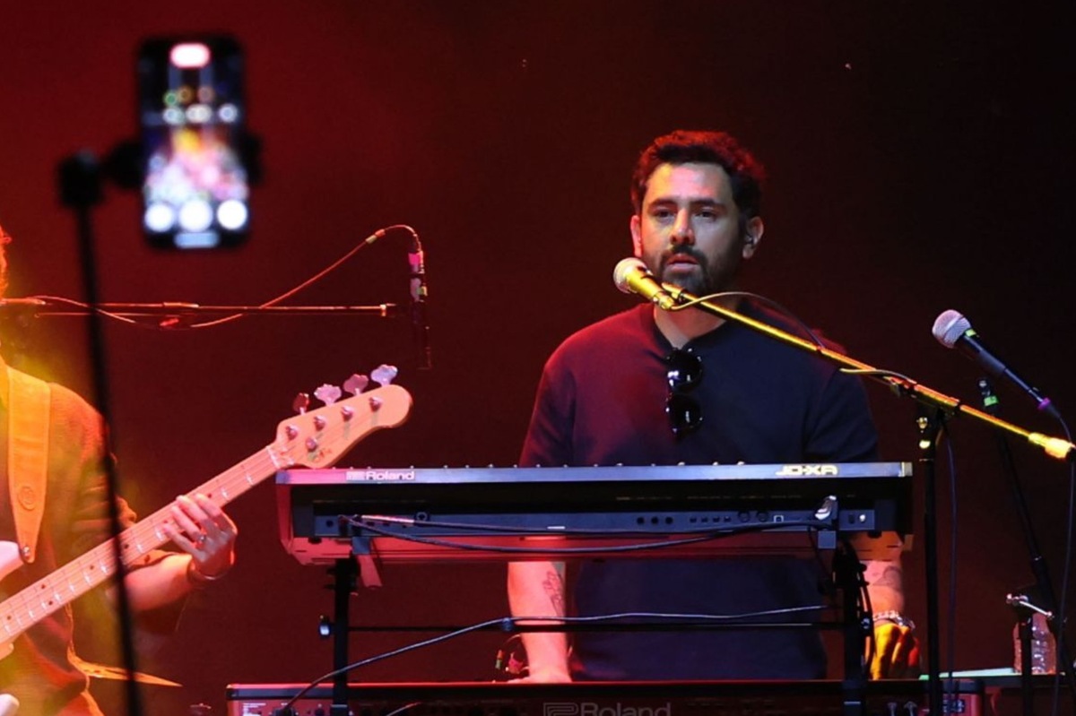 Jonathan Samuel Meléndez, tecladista de la banda Camilo Séptimo. | Foto: Cuartoscuro / Moisés Pablo