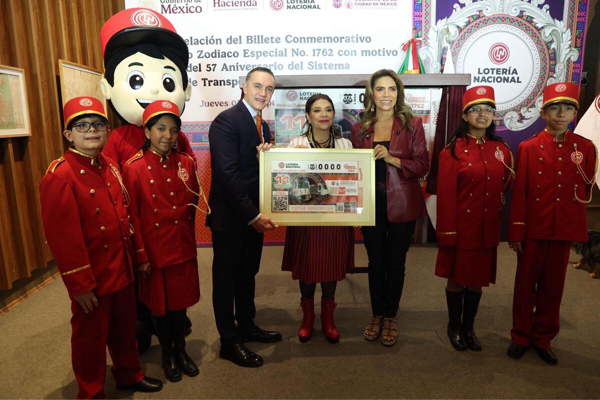 La Lotería Nacional emitió un billete conmemorativo alusivo al aniversario del medio de movilidad. (Foto: especial)