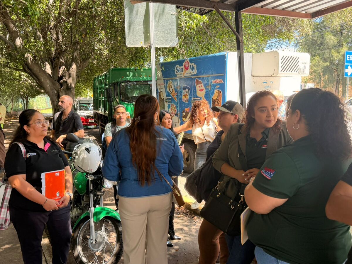 Manifestación  de proveedores de Seva Mágica . (Roberto Hurtado)