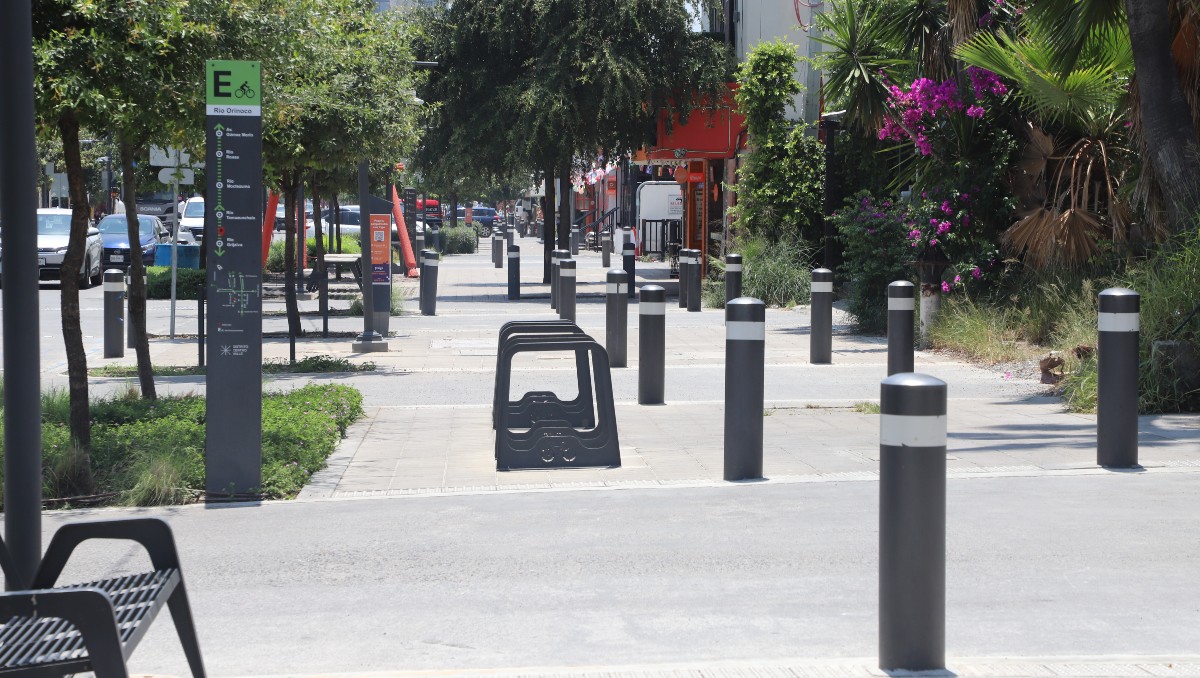 Centrito Valle en San Pedro Garza García | Roberto Alanís