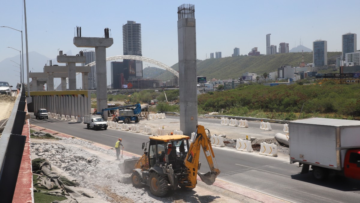Construcción del Metro en Gonzalitos y Constitución en Monterrey | Roberto Alanís