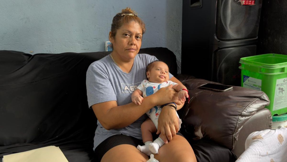 Tras la muerte de su hermana, Nelly Álvarez quedó a cargo del recién nacido y también de otro de sus sobrinos | Foto: Ángel Mercado