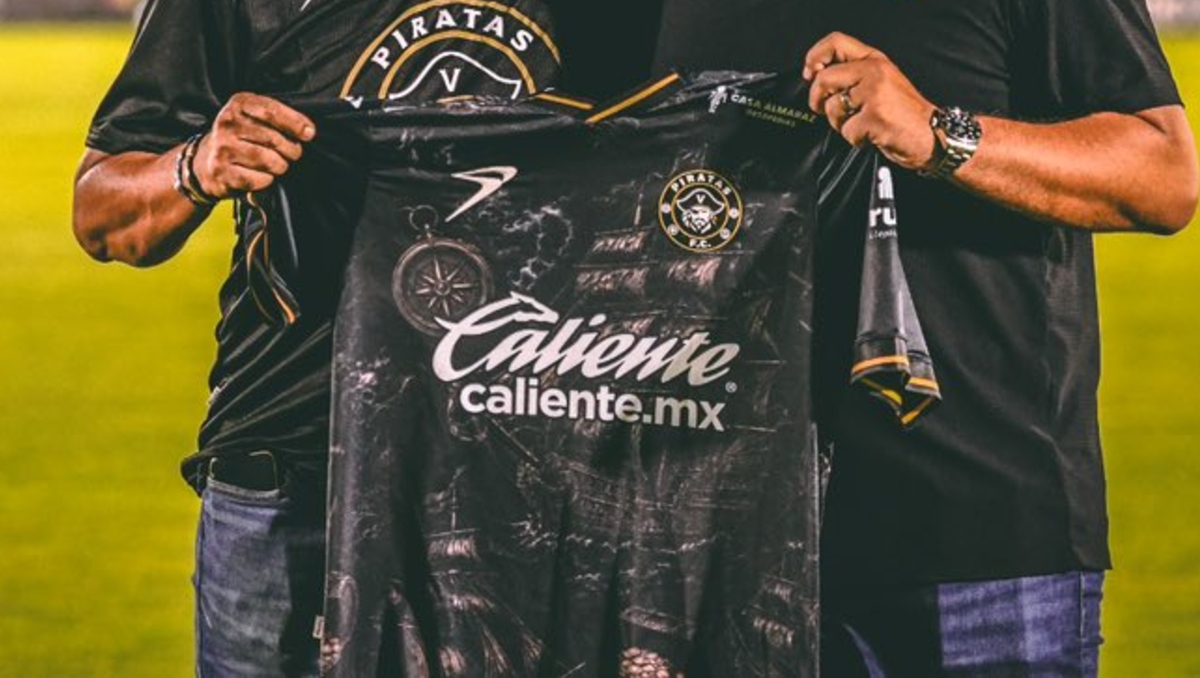 Playera de los Piratas de Veracruz (X @Piratasfutbolfc)