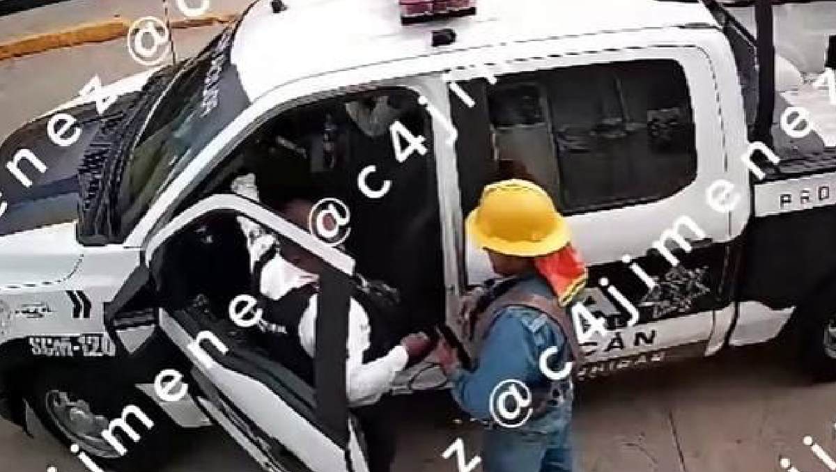 Elementos de seguridad municipal durante sus labores en Chimalhuacán. | Especial