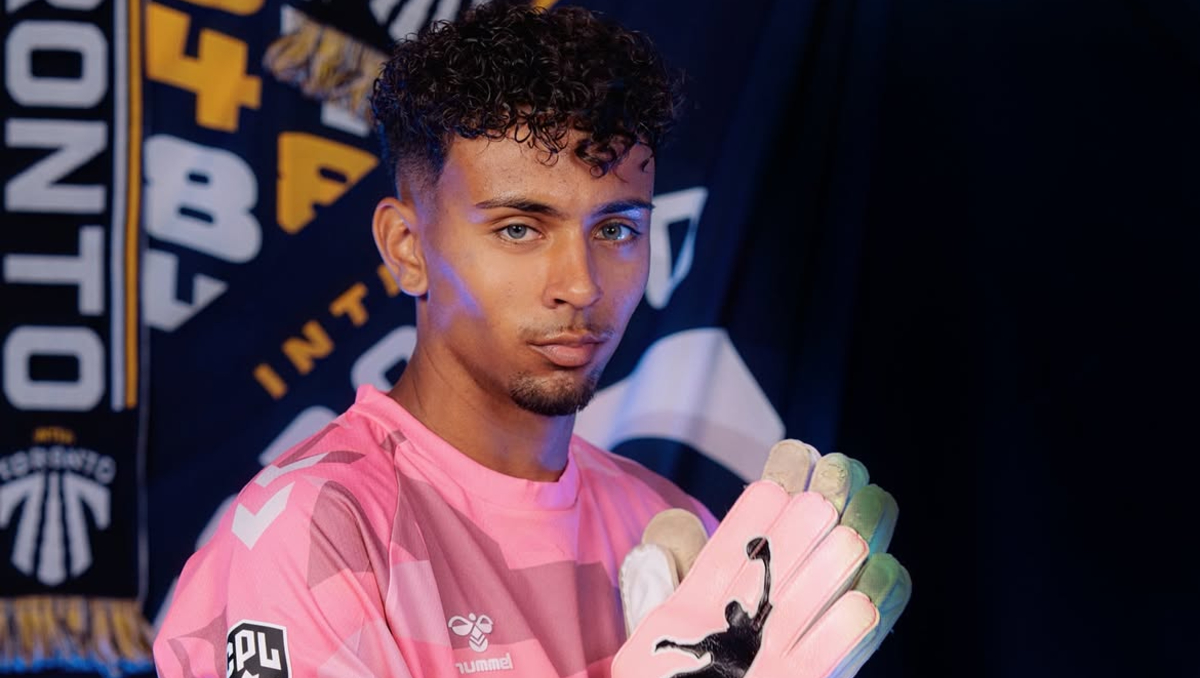 Hijo de Jorge Campos comete pifia en su debut en Primera División ante un histórico de Canadá (Instagram @antonio.campos1)