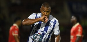 Con goles de Alan Bautista y Salomón Rondón, Pachuca rompió la sequía de seis partidos sin ganar al vencer a Juárez, que no tiene puntos en siete jornadas.