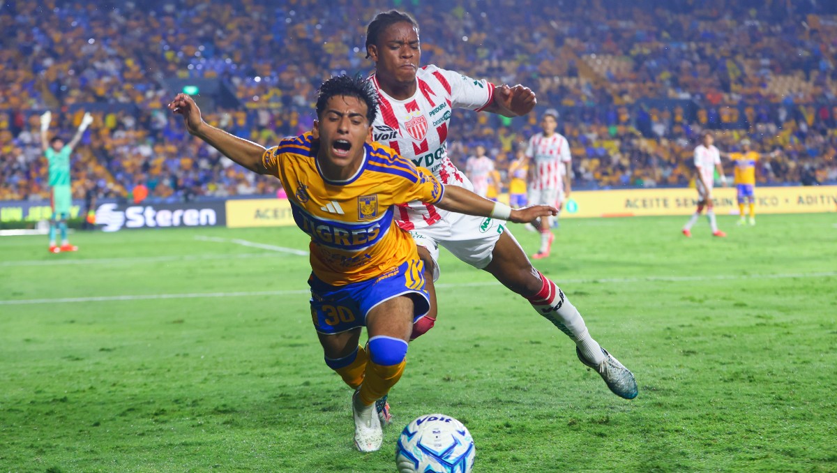 Tigres prolonga su crisis en el Apertura 2026 al sufrir un empate en casa ante Necaxa (Imago7)