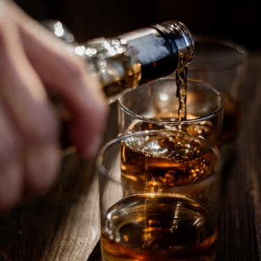 La OMS ha advertido en múltiples ocasiones que la ingesta de alcohol también trae consecuencias económicas-