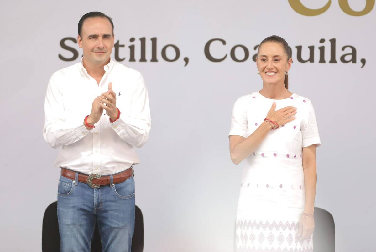 Sheinbaum y Manolo Jiménez encabezaron el evento en el Auditorio Parque las Maravillas de Saltillo. | Foto: Ariel Ojeda