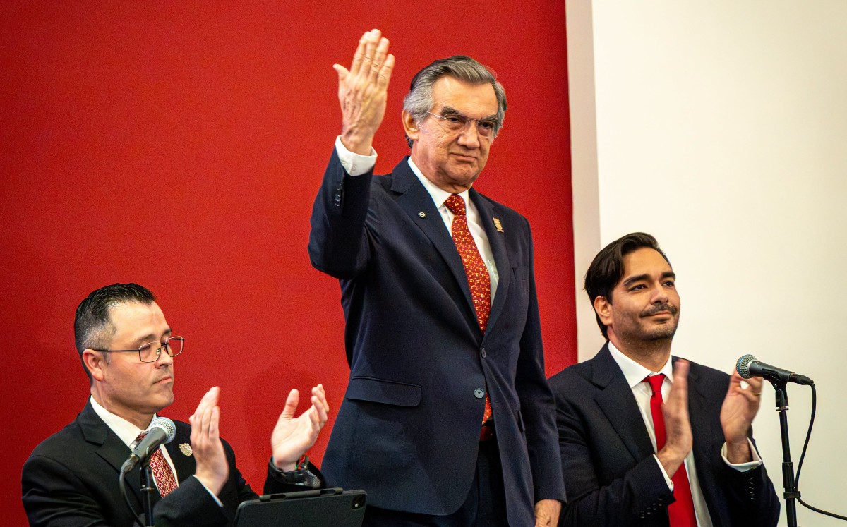 Gobernador reconoce reducción de los indicadores de la pobreza. | Vía facebook: Carlos Peña