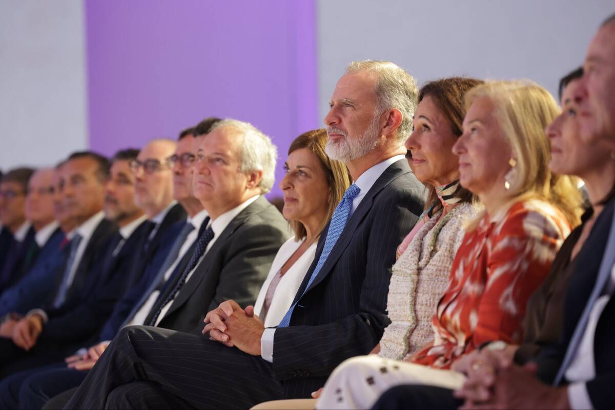 El rey de España, Felipe VI, asistió al acto inaugural del recinto cultural Faro Santander. | Especial
