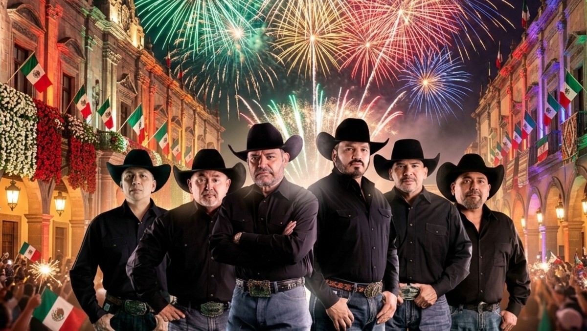 Así se desarrolla el concierto en el Zócalo por el Grito. | M2 IA