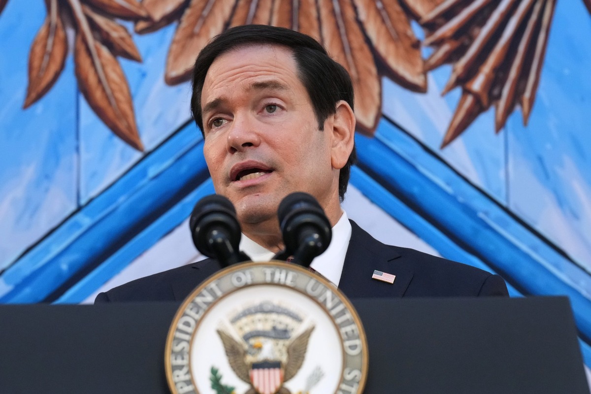 Marco Rubio se encuentra en Colombia actualmente. | AP