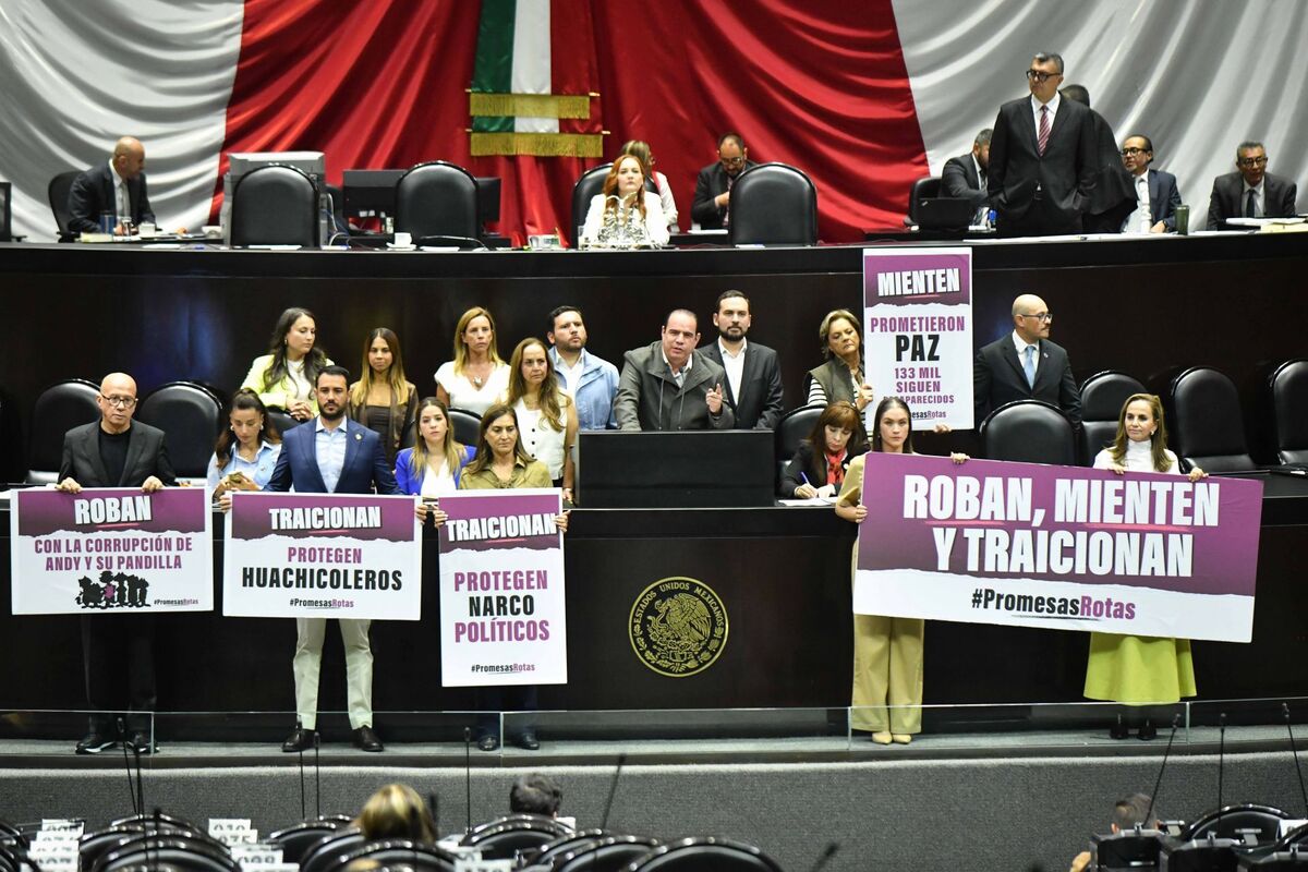 La oposición acusó al oficialismo de proteger políticos vinculados con el narcotráfico. | Foto: Cuartoscuro