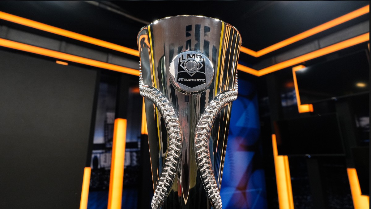 El trofeo de la Serie del Rey espera al campeón de la final inédita entre Toros de Tijuana y Olmecas de Tabasco (X @LMBBanorte)