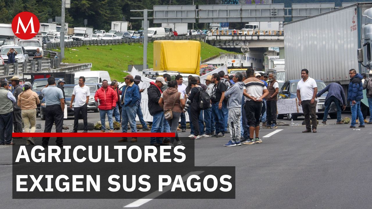 Agricultores bloquean la Federal 90 en Guanajuato para exigir pagos pendientes