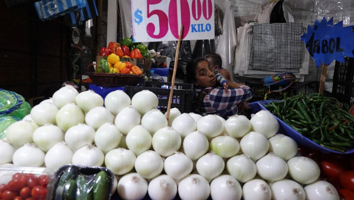 La cebolla y el chile fueron de los productos que más subieron de precio en agosto pasado. | Foto: Cuartoscuro