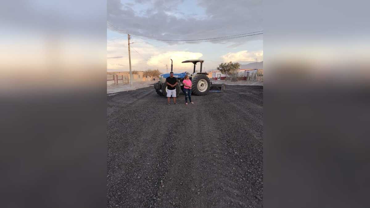 Mejoran calles del ejido Mayran con pavimento reciclado en San Pedro. | Foto: Damián Ramírez.