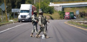 Miembros del Ejército Mexicano capturaron a 2 presuntos miembros de Los Ardillos
