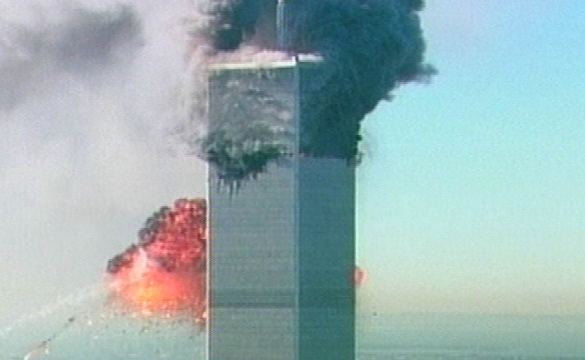 Explosión tras el impacto del segundo avión contra el World Trade Center en Nueva York, el 11 de septiembre de 2001. (AP/ABC vía APTN)