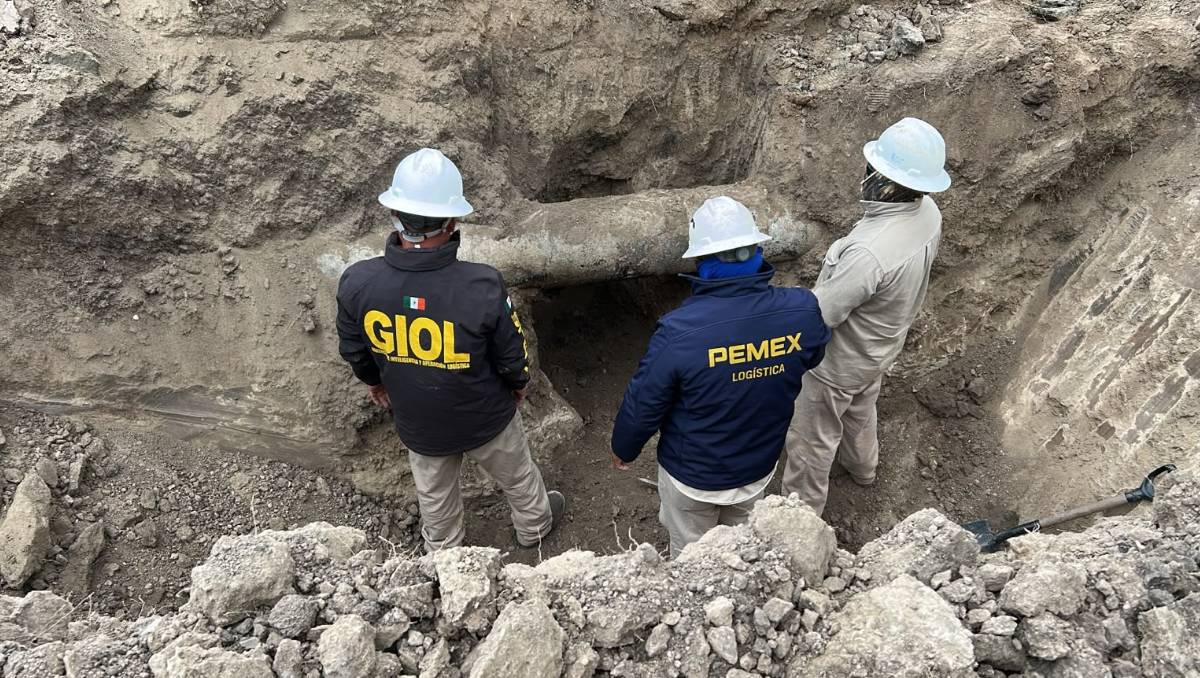 Personal de Pemex localizó un túnel clandestino de 35 metros junto al poliducto Tula-Azcapotzalco, en Huehuetoca. | Foto: Especial