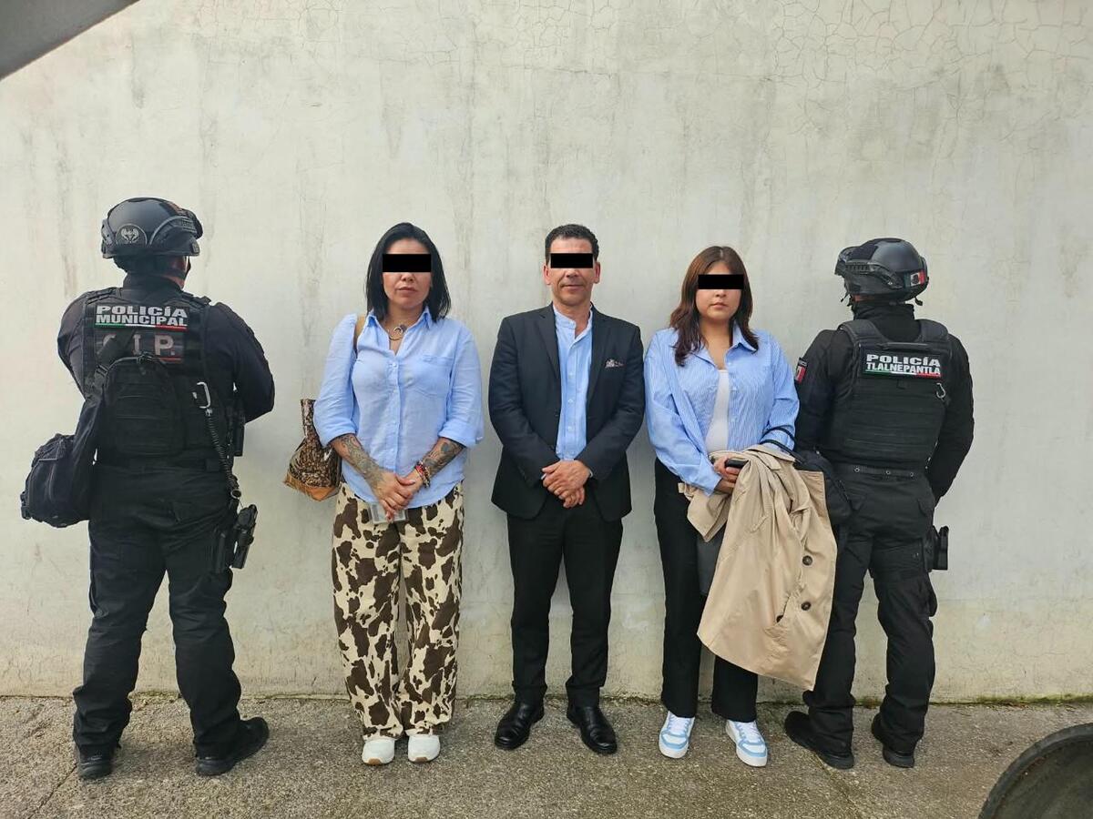 Caen tres por falsificación de documentos y anomalías en venta de vehículos en Tlalnepantla | Especial