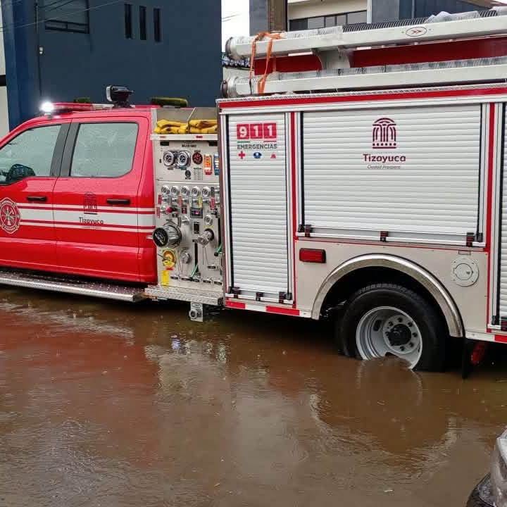 Inundaciones en el fraccionamiento Haciendas de Tizayuca. (Cortesía)